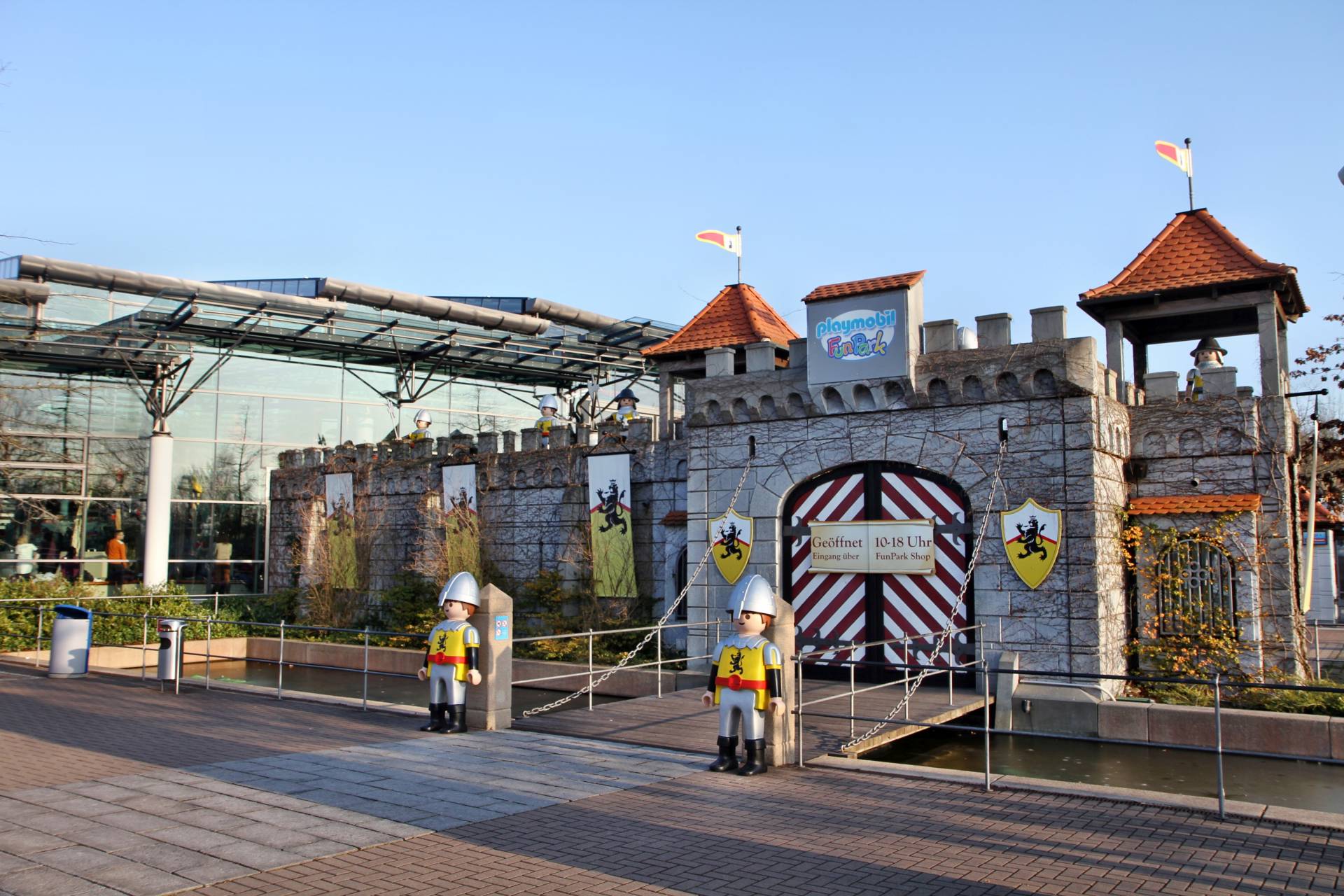 Die Playmobil Funpark Öffnungszeiten ändern sich mehrmals im Lauf des Jahres.